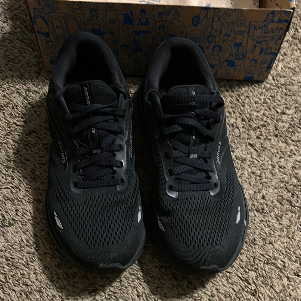 Black Brooks Running Shoes